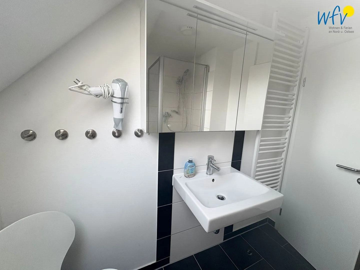 Villa Düna Ferienwohnung 4 Wangerooge - Badezimmer