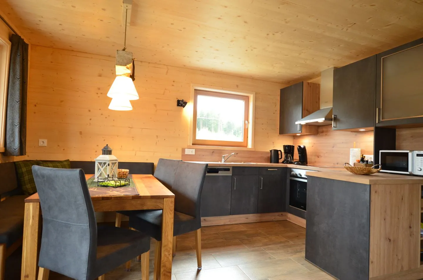 Jägar Chalet - Feriendorf Via Claudia Haus 73 Lechbruck am See - Küche / Küchenzeile