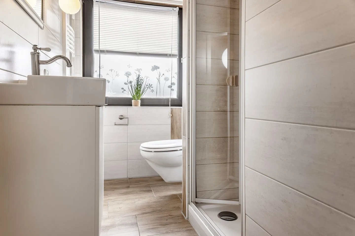 Marie.-Ulfers-Weg 12 Ferienwohnung 50146 Zentrum/Hafen/Bahnhofstr./ Mühlenstr. etc. -