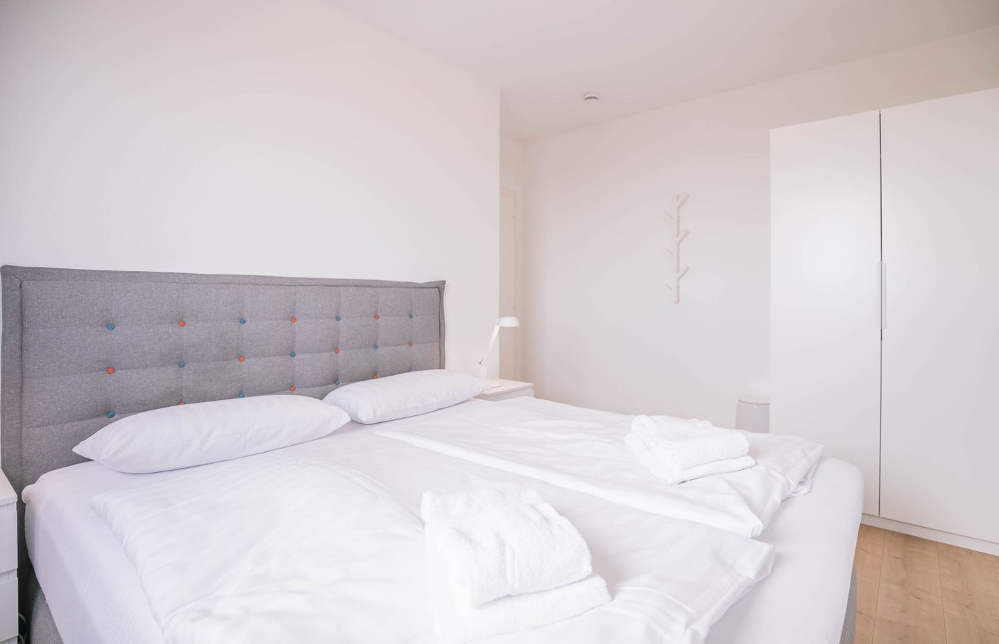 Hochhaus Whg. Backer / 20. OG, Schlafzimmer 1
