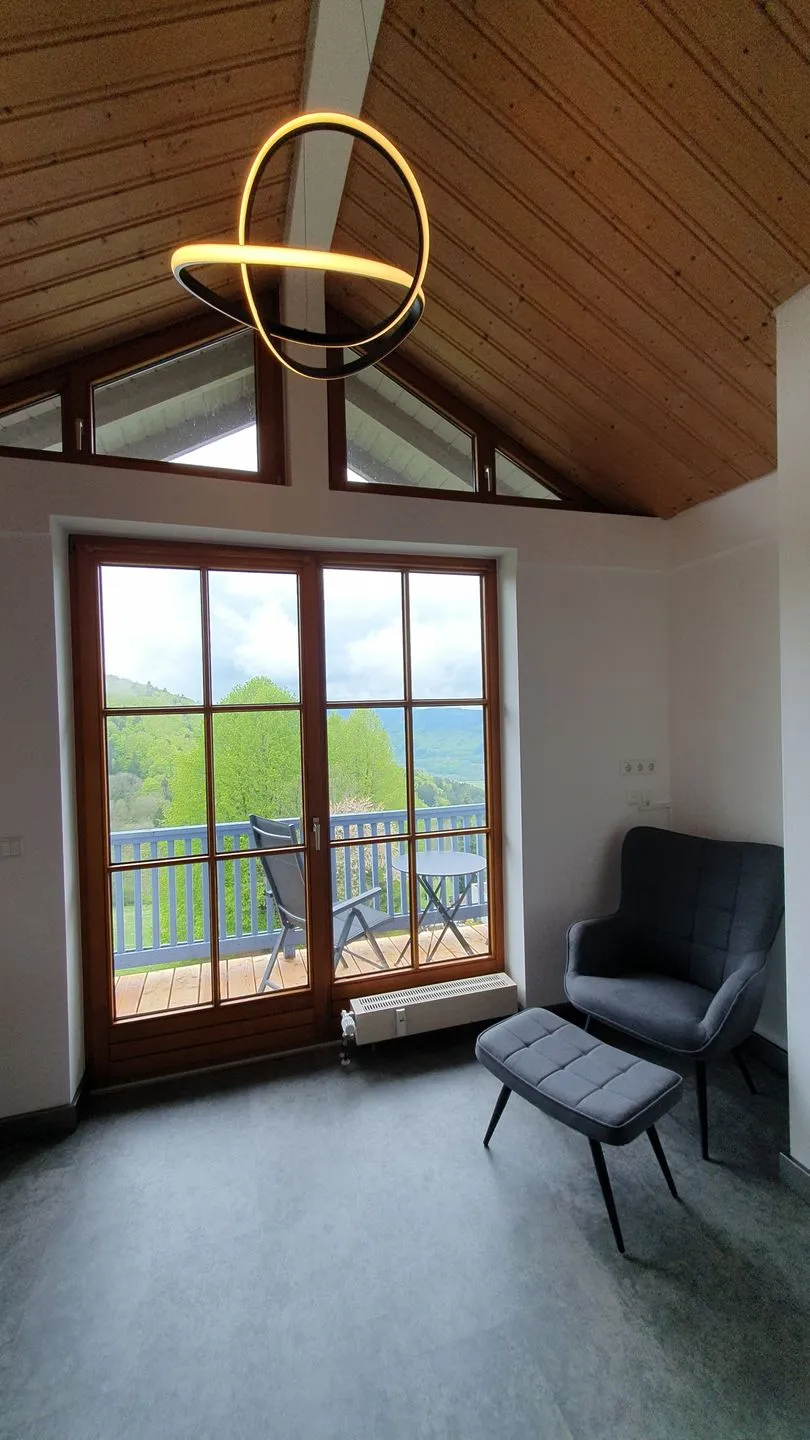 Ferienland Sonnenwald Ferienwohnung 15 "Weitblick zum Arber" Langfurth-Schöfweg - Wohnzimmer