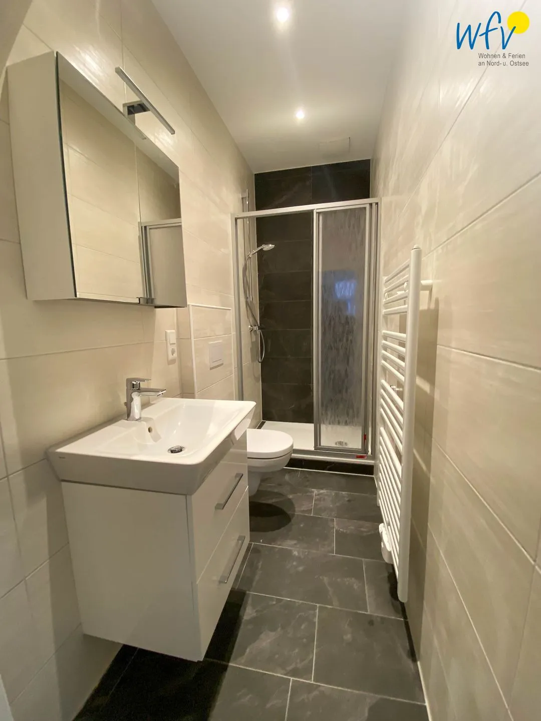 Haus Delphin Ferienwohnung 3 Borkum - Badezimmer