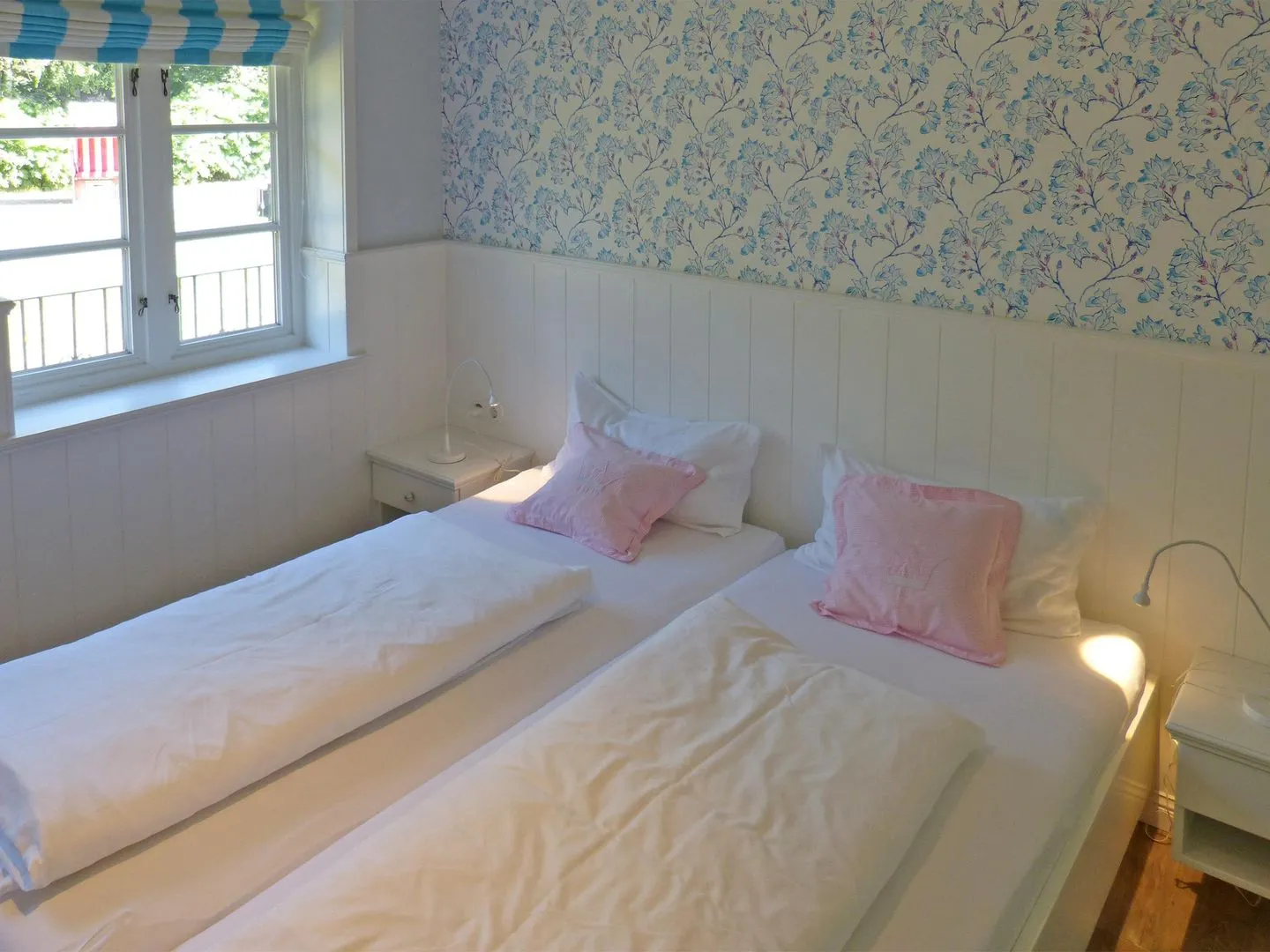 Haus *Strandweg 8* Friesenhaushälfte *Backbord* Süddorf auf Amrum - Schlafzimmer 1 im Ferienhaus Backbord in Süddorf auf Amrum