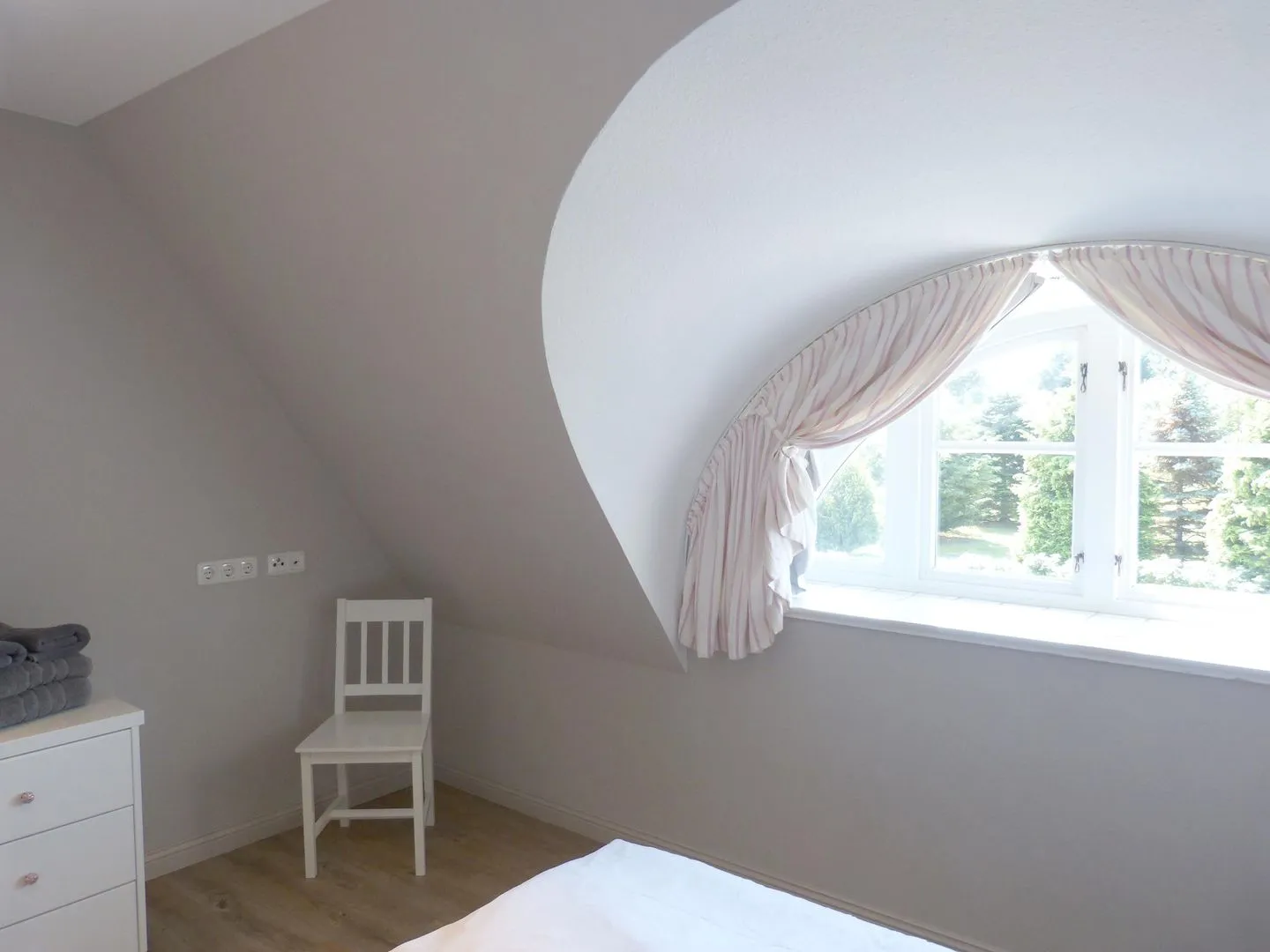 Haus *Strandweg 8* Friesenhaushälfte *Backbord* Süddorf auf Amrum - Schlafzimmer 3 im Ferienhaus Backbord in Süddorf auf Amrum