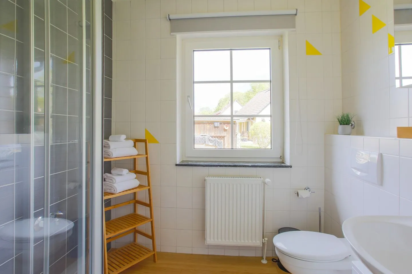 Landhus Alt-Schwerin - Gäste-WC