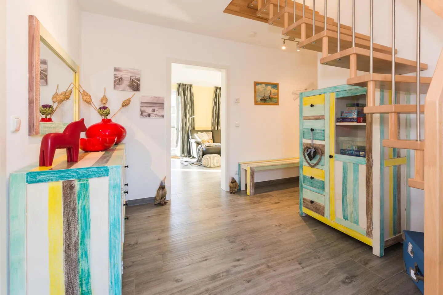Ferienhaus - Deichweg 10 Ostseeheilbad Zingst - Eingangsbereich mit Treppe ins Obergeschoss