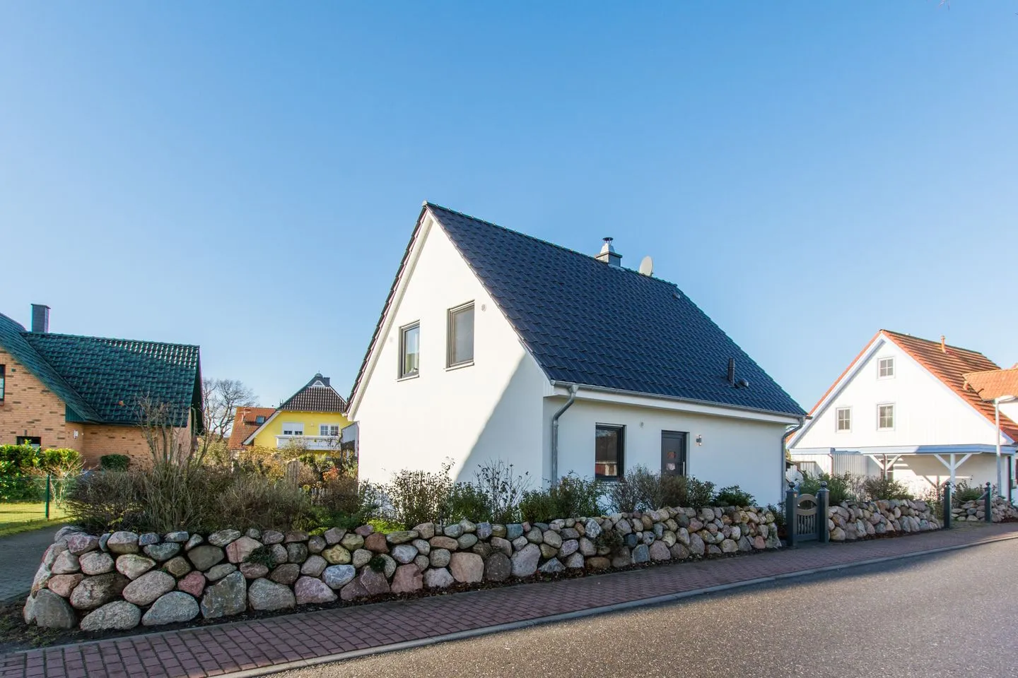 Ferienhaus - Deichweg 10 Ostseeheilbad Zingst - Aussenansicht Vorderseite