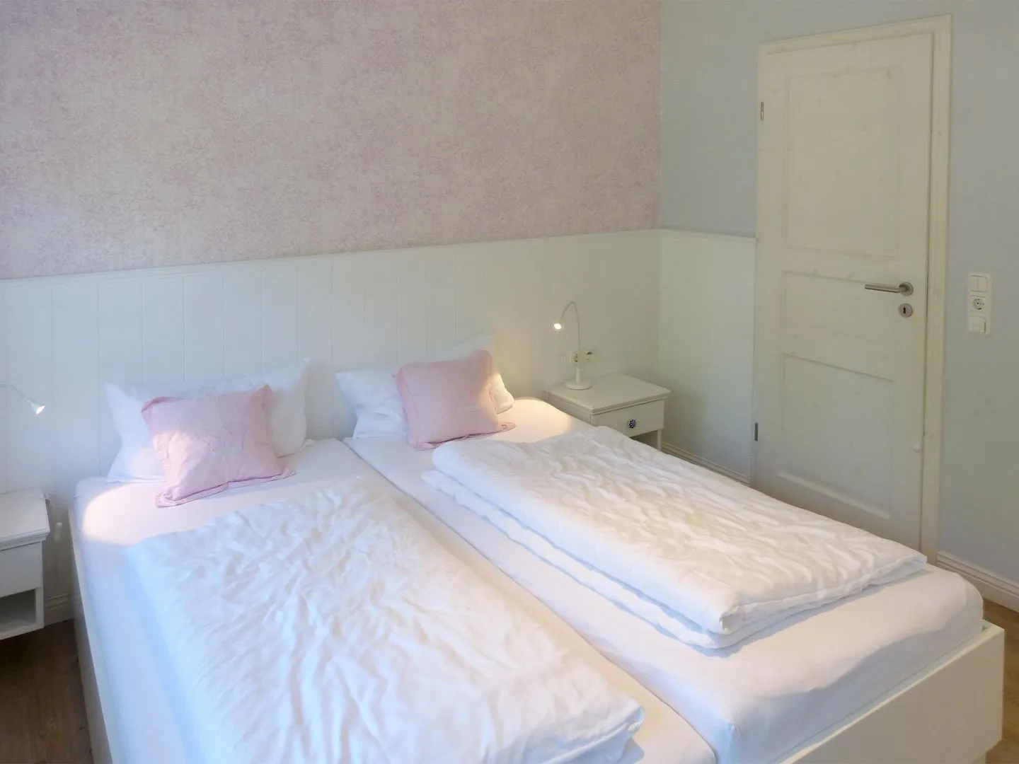 Haus *Strandweg 8* Friesenhaushälfte *Steuerbord* Süddorf auf Amrum - Schlafzimmer 1 im Ferienhaus Steuerbord in Süddorf auf Amrum