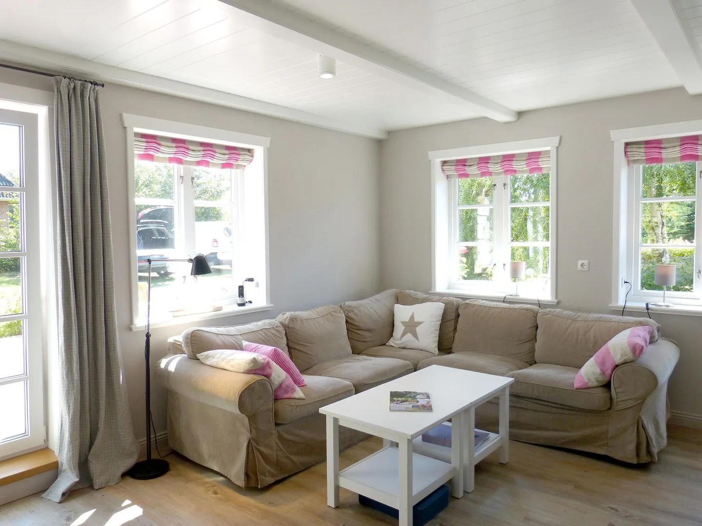 Haus *Strandweg 8* Friesenhaushälfte *Steuerbord* Süddorf auf Amrum - Wohnzimmer im Ferienhaus Steuerbord in Süddorf auf Amrum