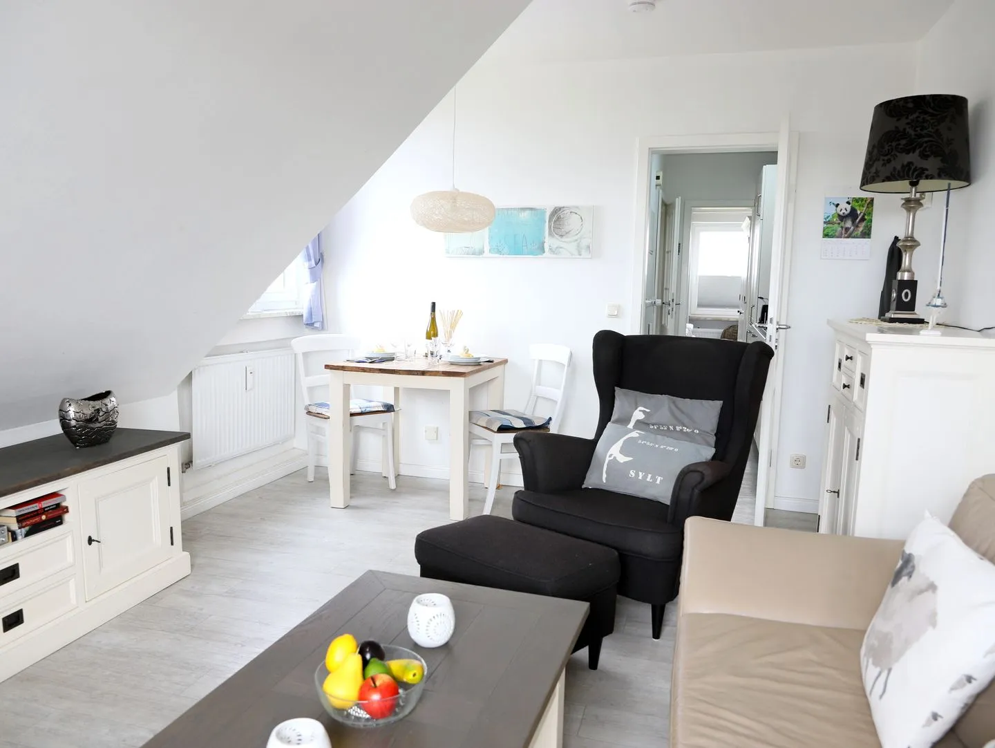 Fernsicht 12E, DG Wenningstedt - Wohnzimmer