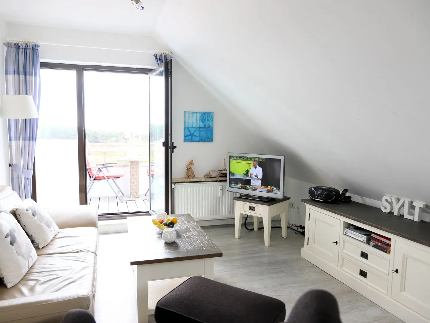 Fernsicht 12E, DG Wenningstedt - Wohnzimmer