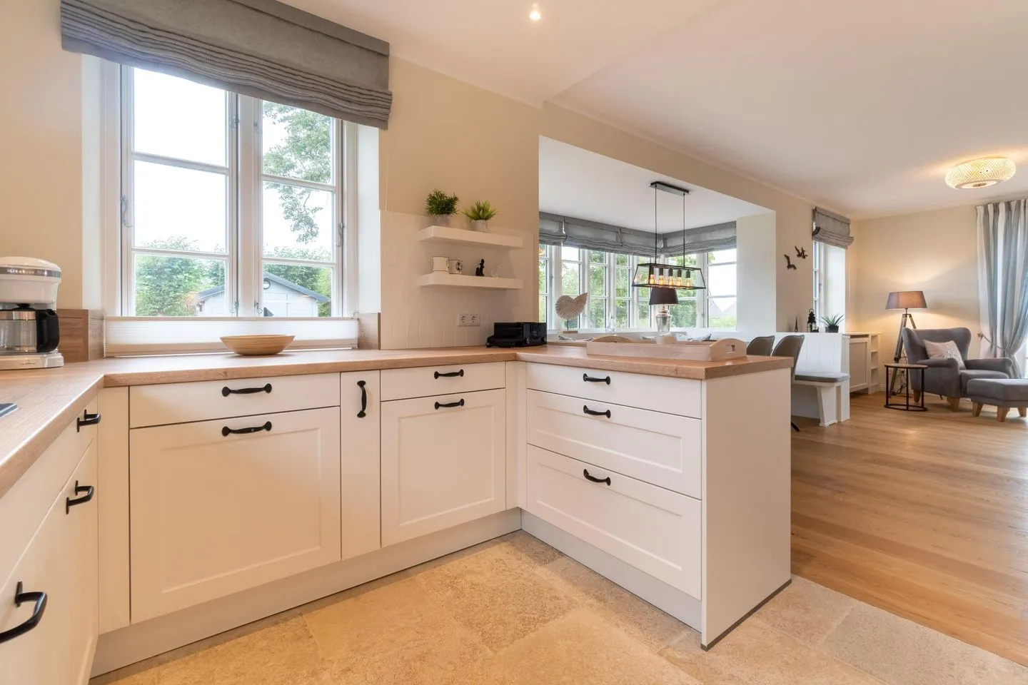 Caras Hus Midlum -