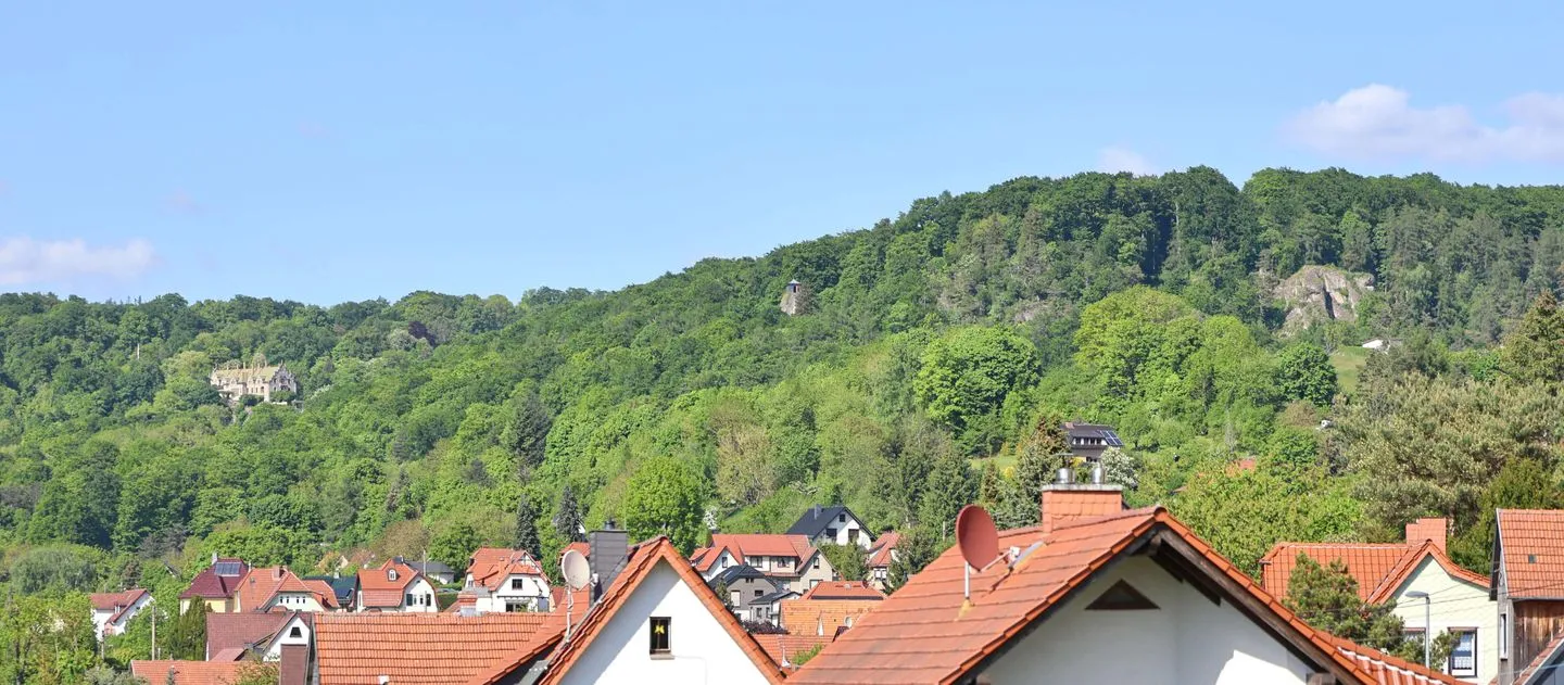 Ferienwohnung Altensteinblick Thüringer Wald - Altenstein-Panorama mit Schloss Altenstein, Chinesisches Teehäuschen und Morgentor-Felsen