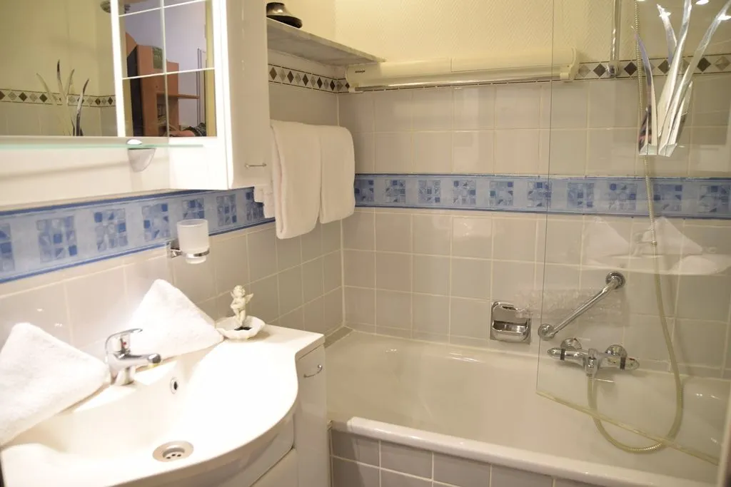 Kjeirstr. 19-21, Whg. 16 Westerland - Badezimmer