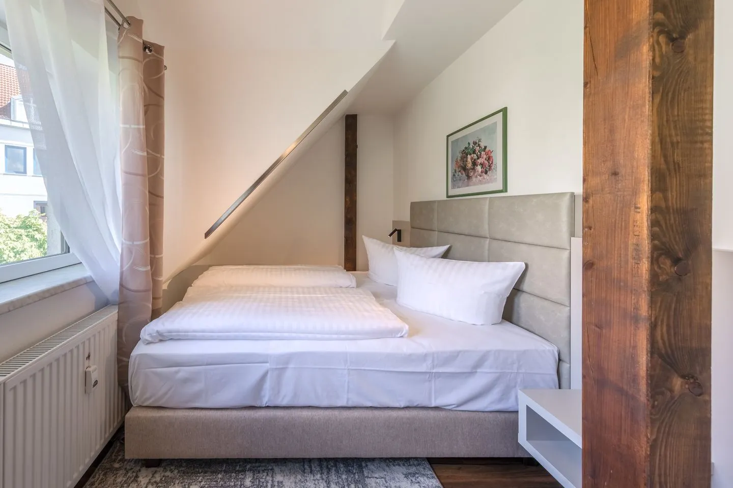 Seeperle Waren (Müritz) - Ferienwohnung Seeperle Schlafzimmer mit Fenster
