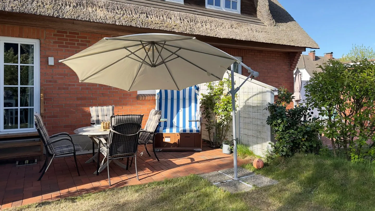 Haus Pesel Ferienwohnung *Reetblick* Norddorf auf Amrum - Terrasse