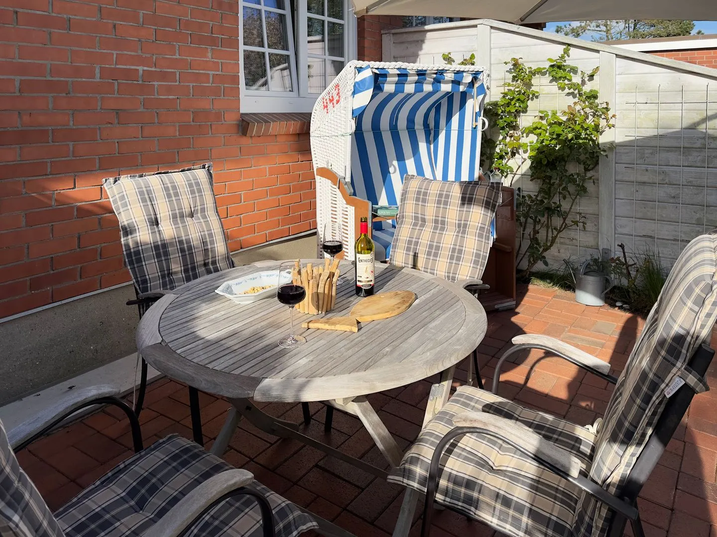 Haus Pesel Ferienwohnung *Reetblick* Norddorf auf Amrum - Terrasse