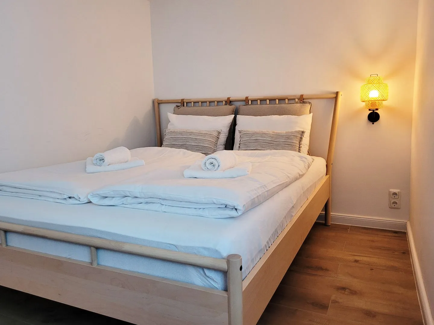 Moderne Lounge-Ferienwohnung mit Terrasse, Strandkorb, Parkplatz - 50 Meter zum Strand Sierksdorf - Schlafzimmer 2