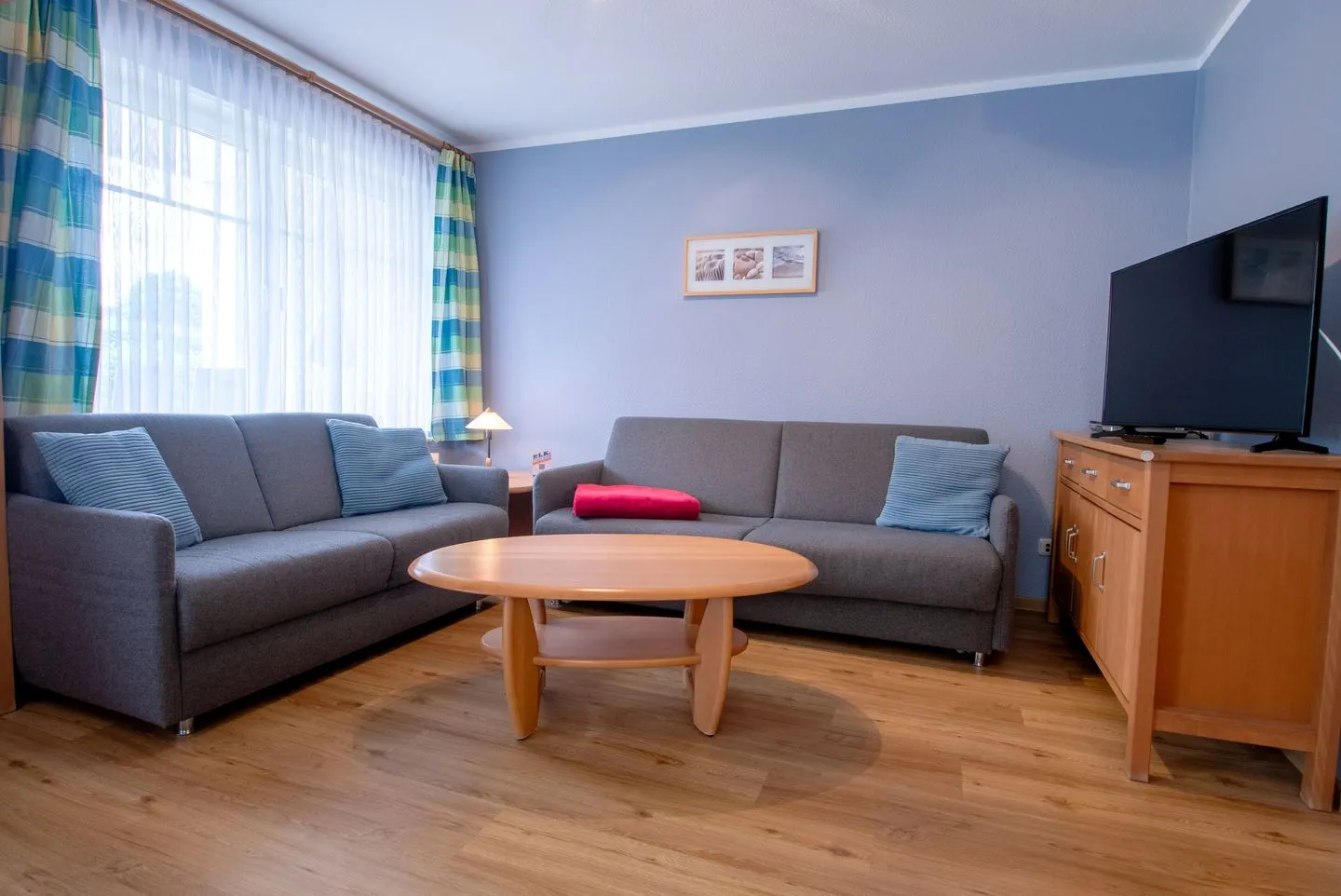 Hoppenberg 7 EG links Ostseeheilbad Zingst - Wohnbereich mit zwei Sofas