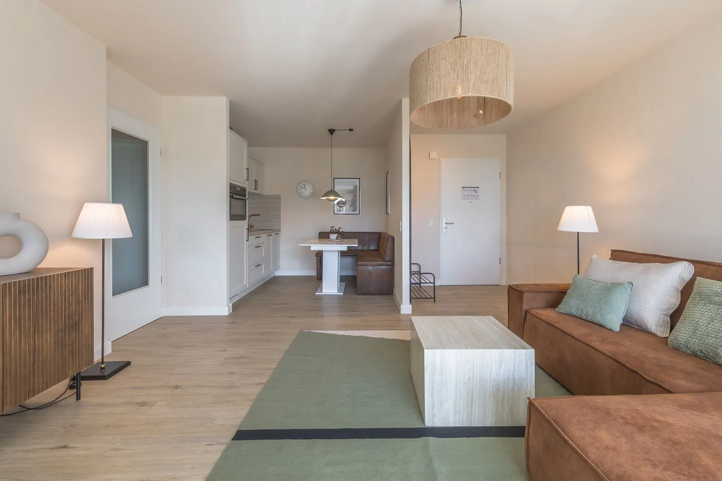 Küstenglück Zingst - Ferienwohnung Küstenglück in Zingst Blick in den offen Wohnbereich mit Küche