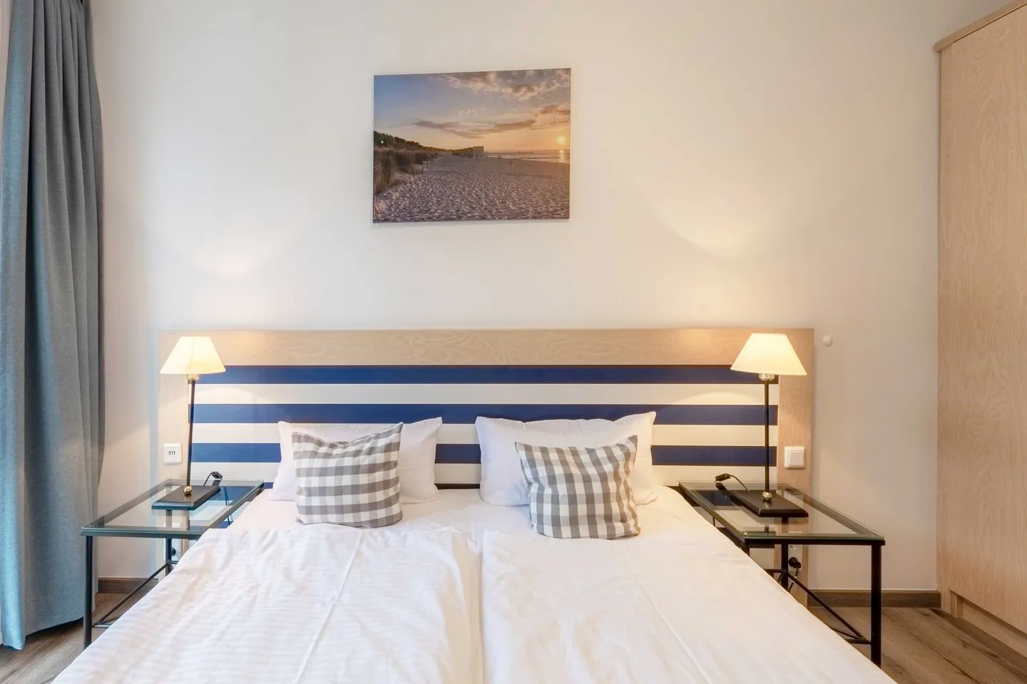 Leuchtturm Zingst - Ferienwohnung Leuchtturm gemütliches Doppelbett im Schlafzimmer