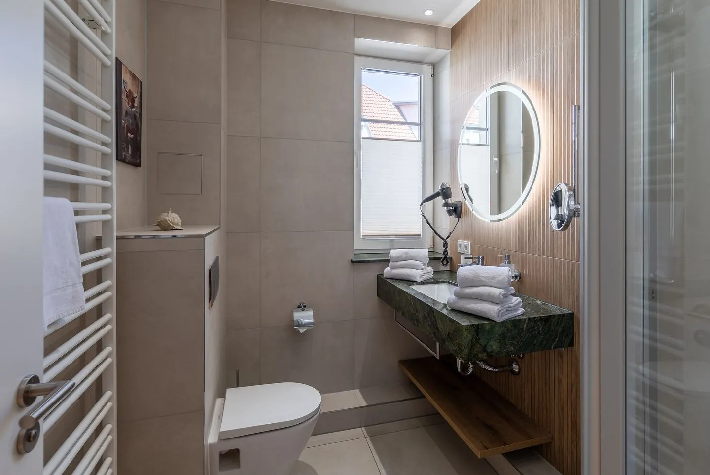 Hafendomicil Kleines Meer Waren (Müritz) - Ferienwohnung Kleines Meer Waren Badezimmer