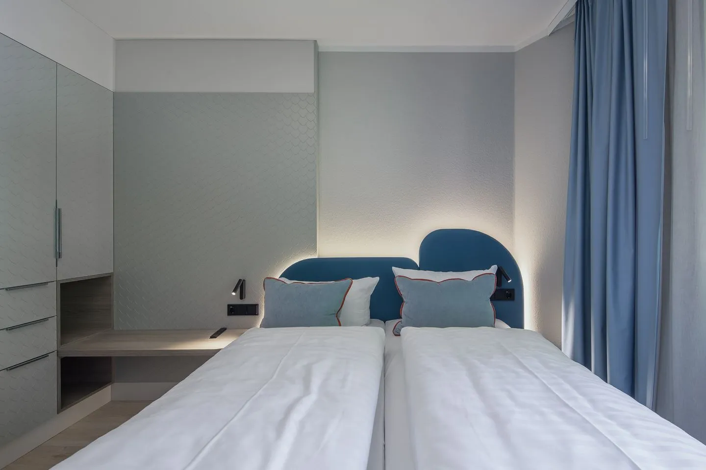 Hafendomicil MareMüritz Waren (Müritz) - Ferienwohnung Müritzblick Waren Bett
