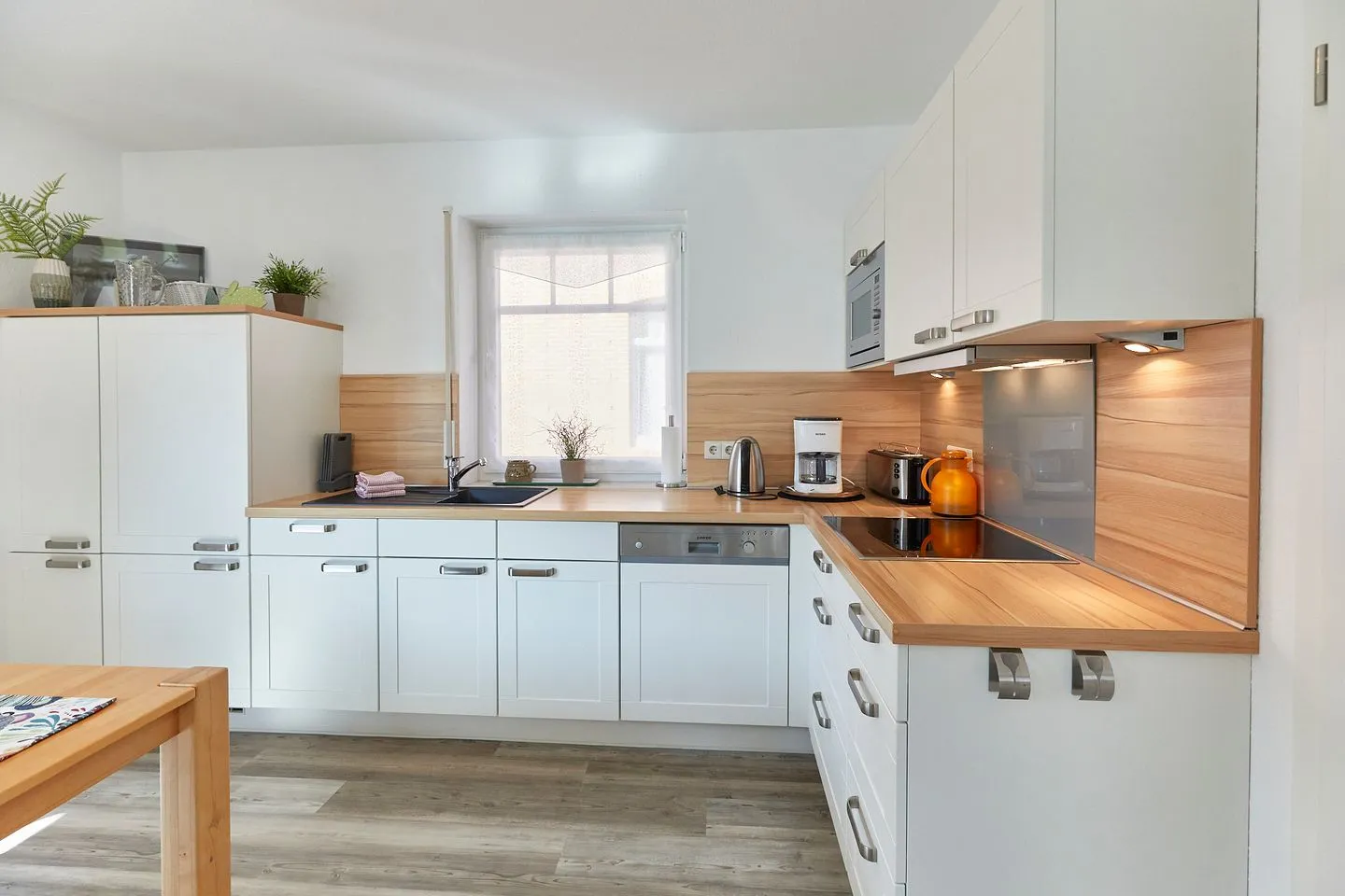 Ferienwohnung Westwind Borkum - Küche / Küchenzeile