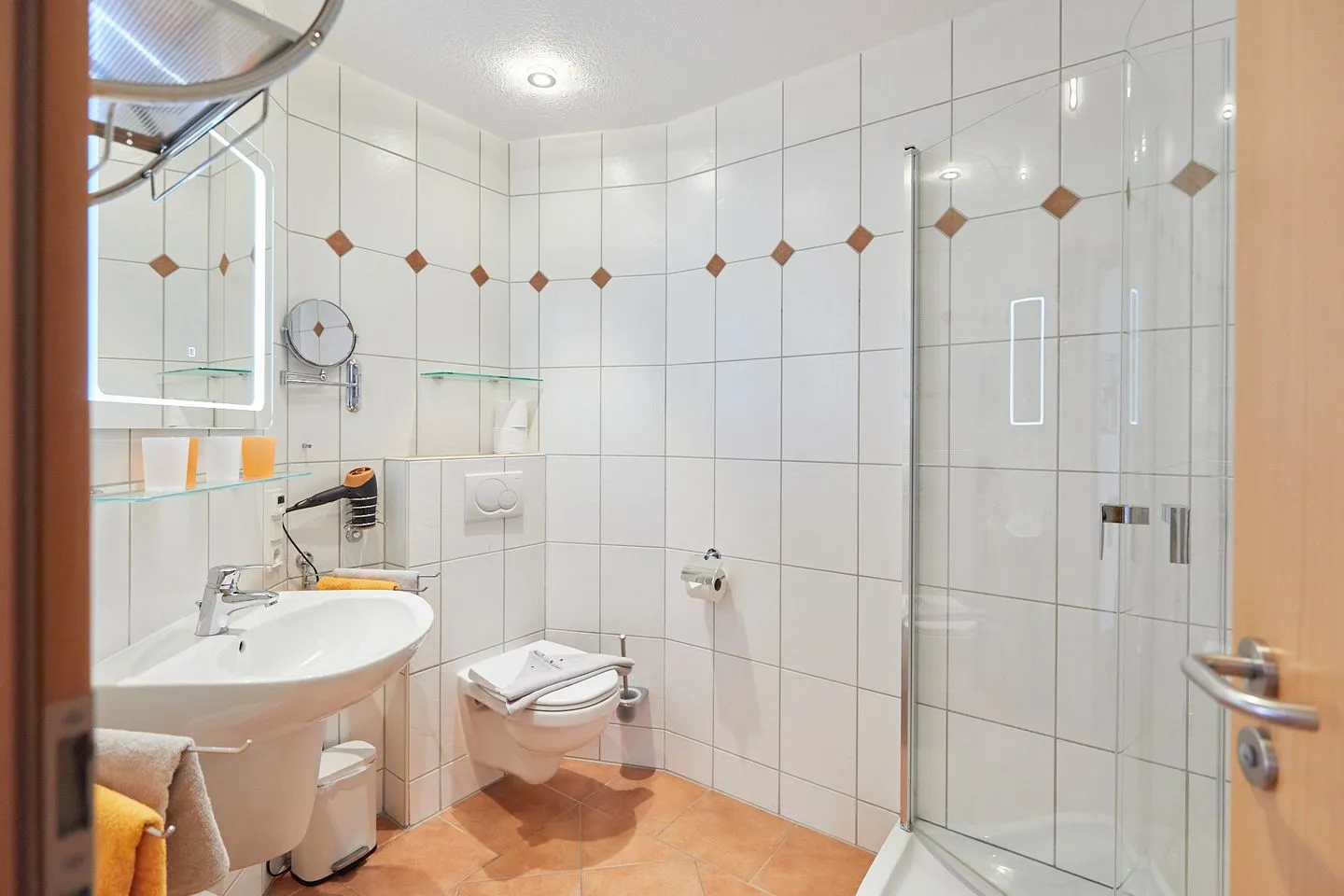 Haus Stella Maris - Ferienwohnung Lichtblick Borkum - Badezimmer