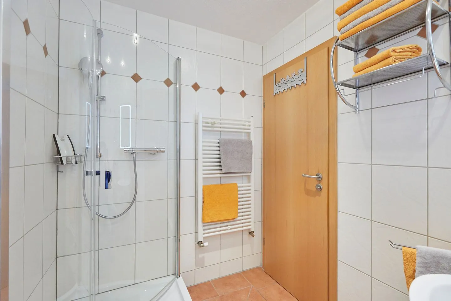 Haus Stella Maris - Ferienwohnung Lichtblick Borkum - Badezimmer