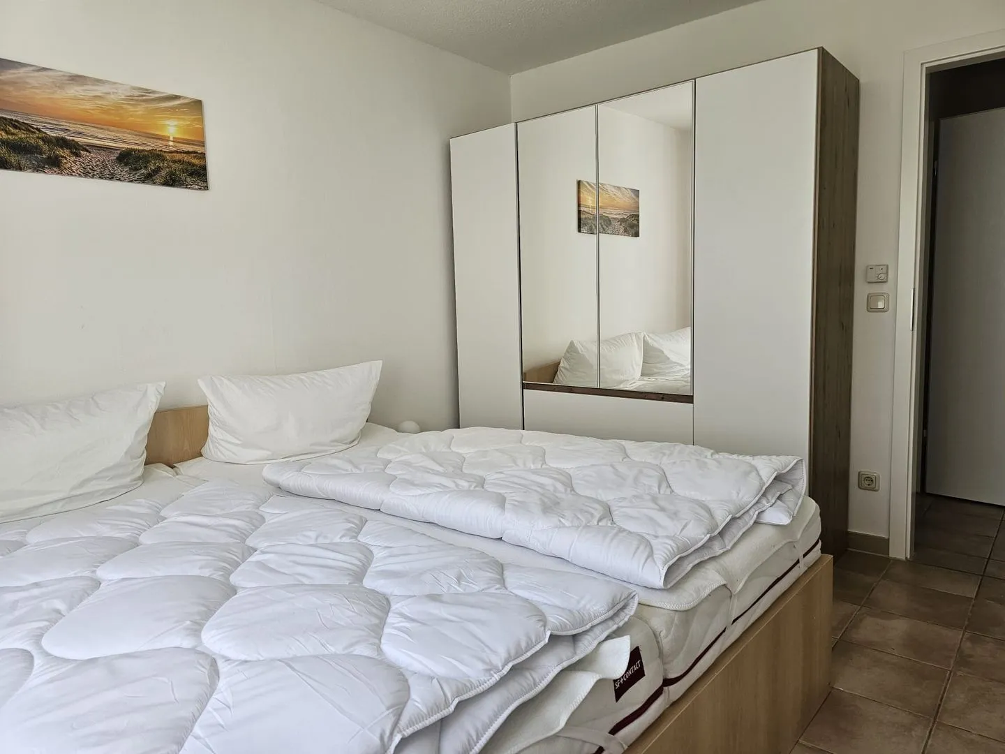 Residenz am Strand Wohnung 4-56 Ostseeheilbad Zingst - Schlafzimmer mit Doppelbett