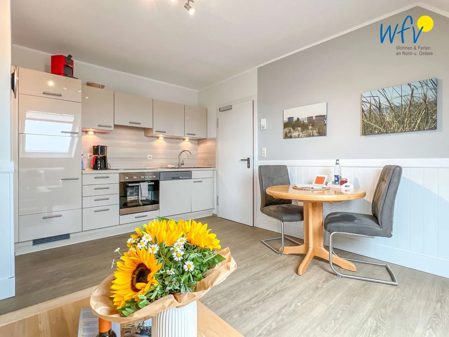 Apartmenthaus Roberta Ferienwohnung Leuchtturm Borkum - Küche / Küchenzeile