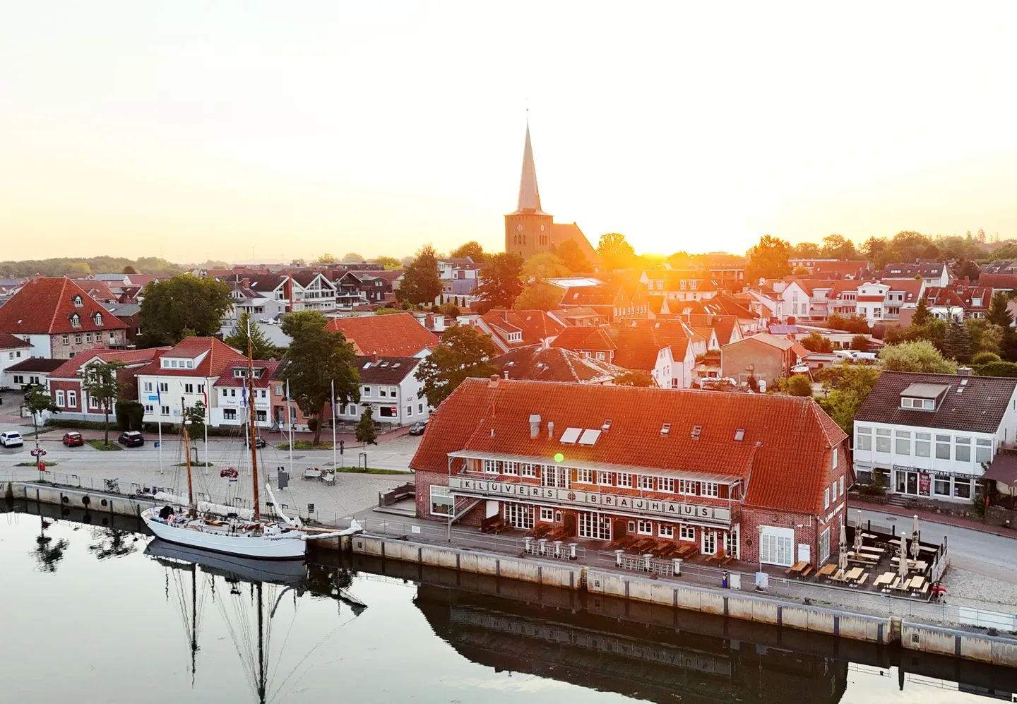 Neues Küstenjuwel mit erstklassiger Einrichtung direkt am Hafen "Momentic" Neustadt in Holstein - Sonnenaufgang in Neustadt in Holstein
