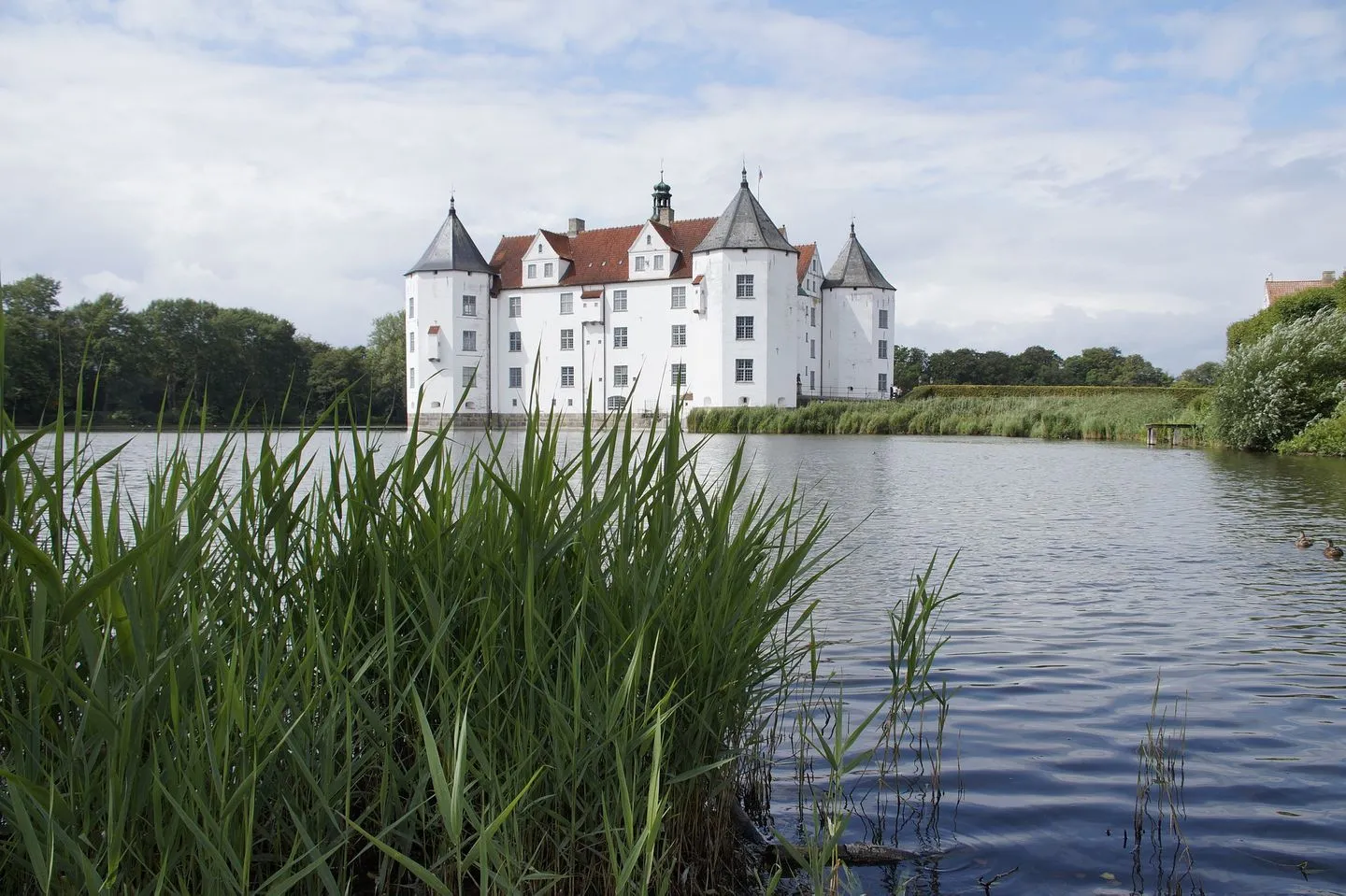 VITA Sonnholm Flensburger Förde - Ausflugstipp: Das Wasserschloss in Glücksburg