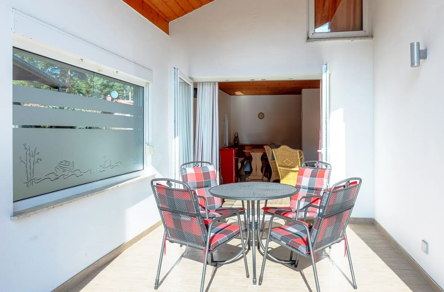 MöwenKieker Silz - Ferienhaus MöwenKieker Terasse in der Sonne