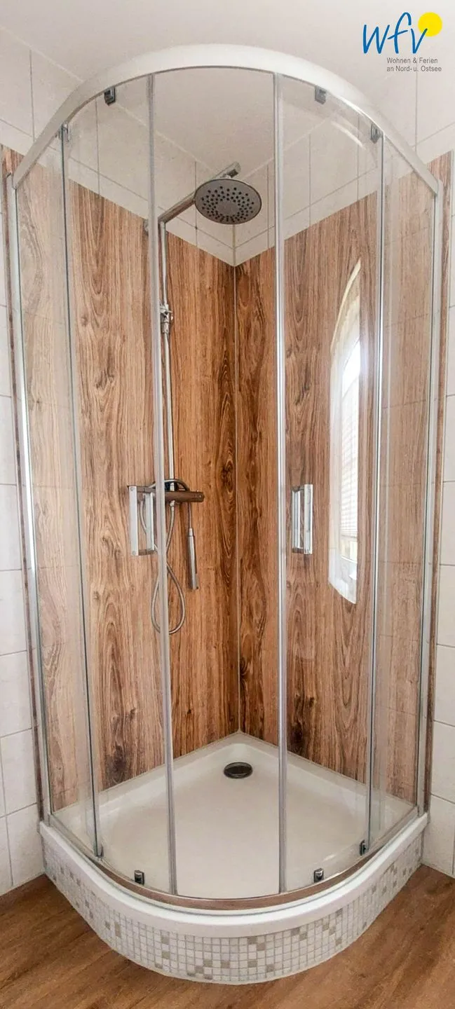 Haus Windland Ferienwohnung 13 Rügen - Dranske - Badezimmer