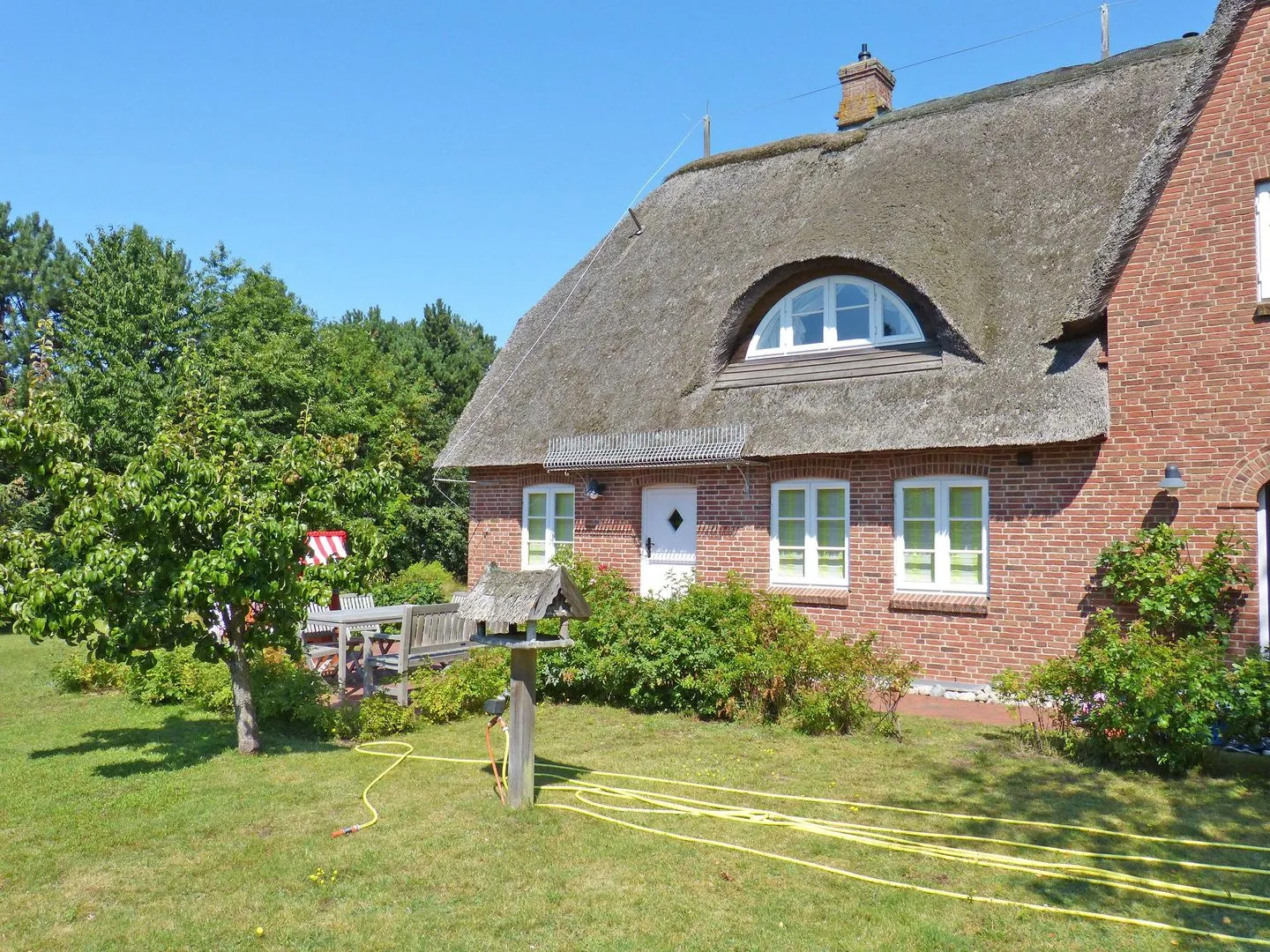 Haus *Strandweg 8* Friesenhaushälfte *Backbord* Süddorf auf Amrum - Ferienhaus Backbord in Süddorf auf Amrum