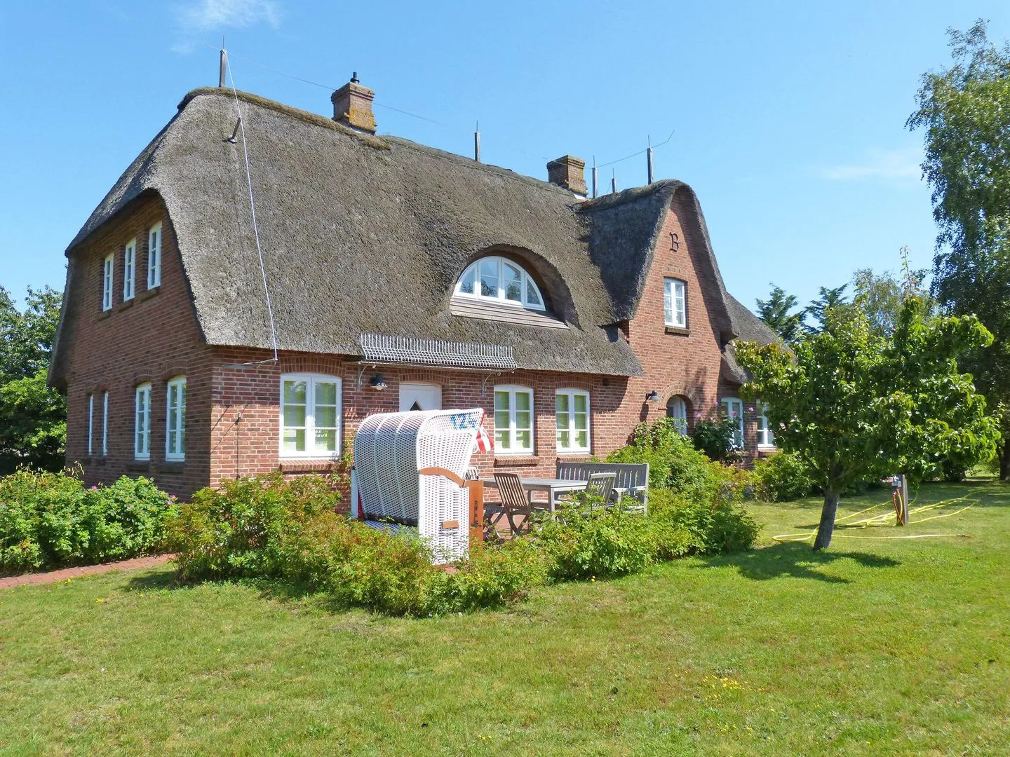 Haus *Strandweg 8* Friesenhaushälfte *Backbord* Süddorf auf Amrum - Ferienhaus Backbord in Süddorf auf Amrum