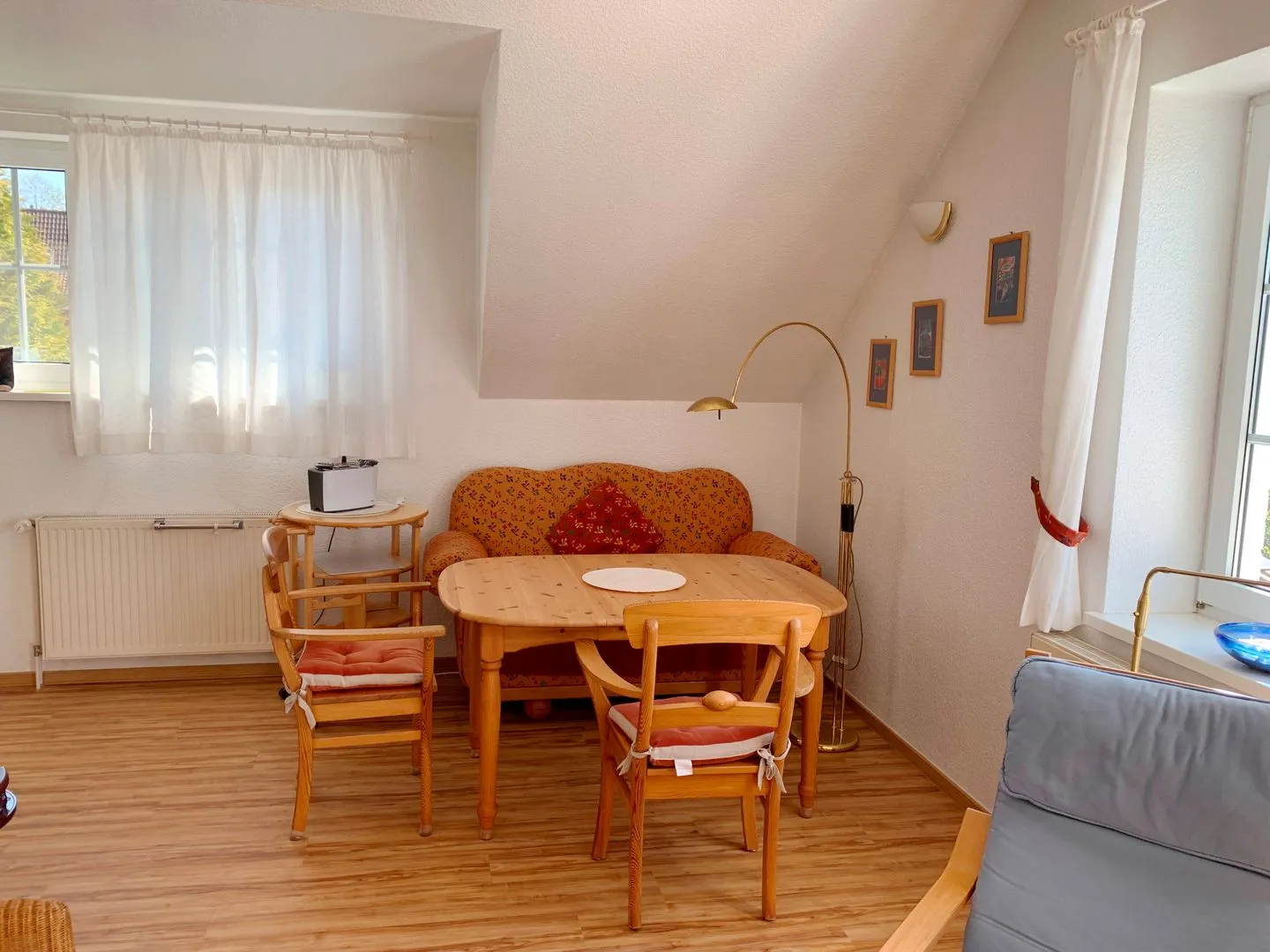 Wohnung Giesen Ostseeheilbad Zingst - Essecke beim Durchgang zur Küche