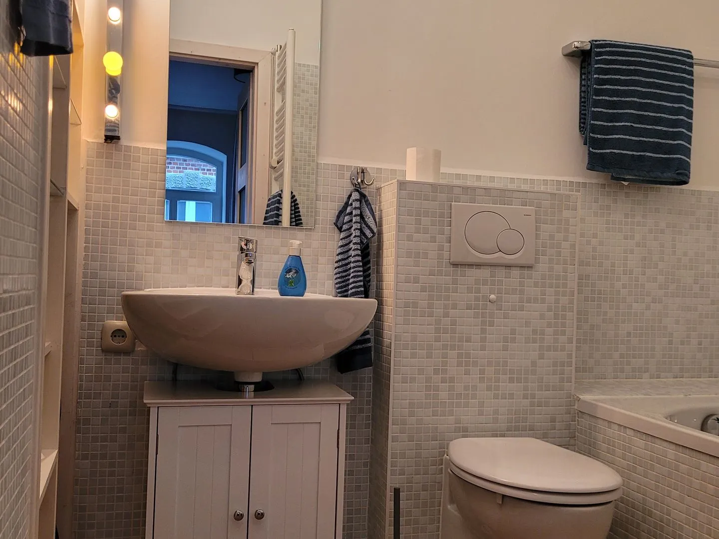 Ferienwohnung Villa Min Ailön Whg 3 Westerland - Bad mit Wanne