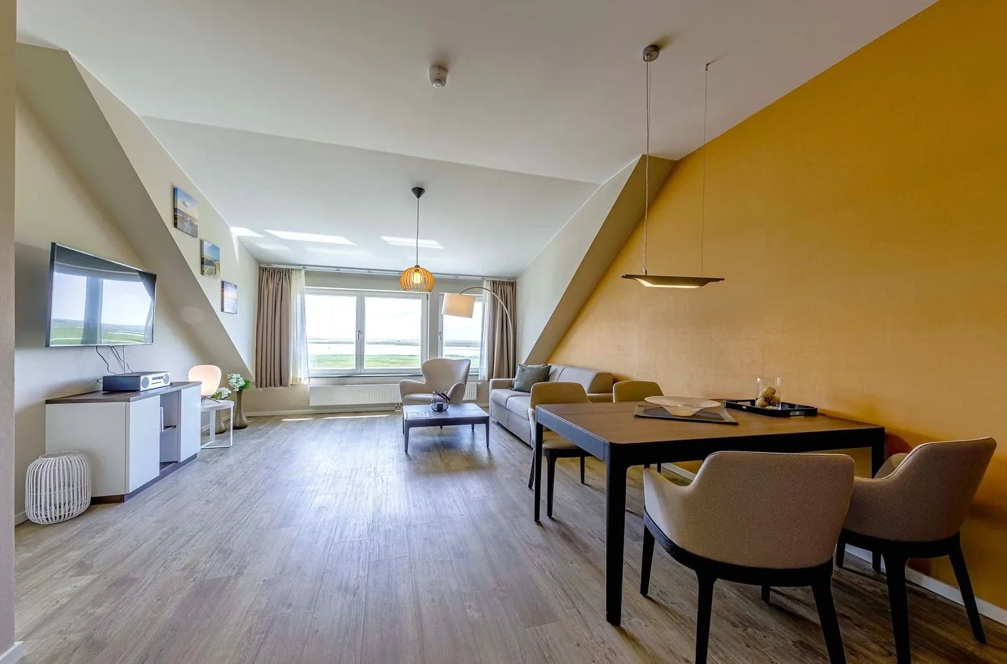 Seebadquartier Wustrow - Ferienwohnung Seebadquartier Ostseebad Wustrow großzügiges Wohnzimmer