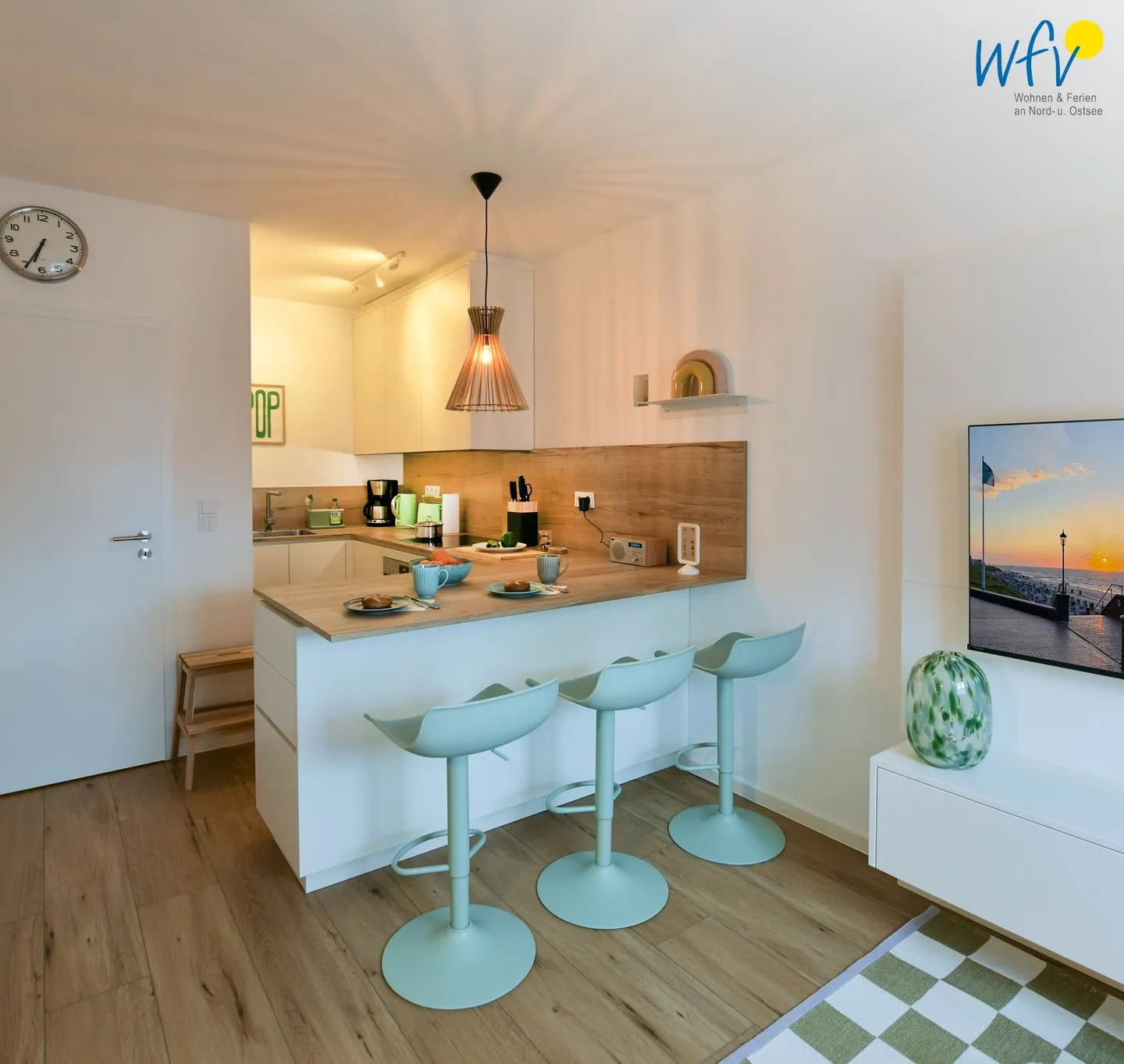 Haus am Dorfbrunnen Ferienwohnung Strandfloh Wangerooge - Küche / Küchenzeile