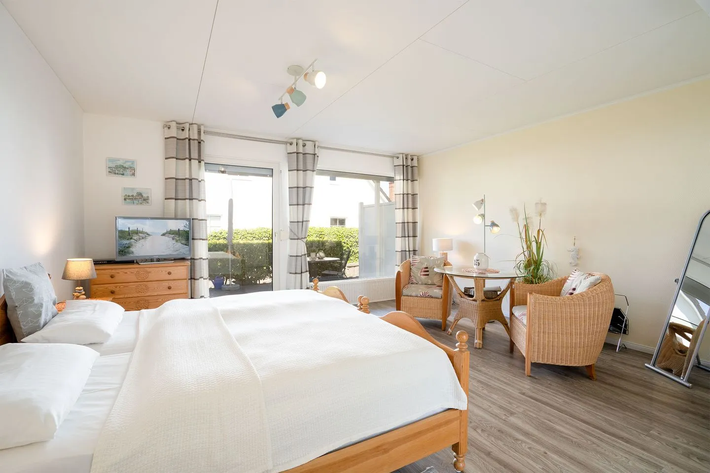 (STR90a) Ferienwohnung "Haus Diana 1" F*** Niendorf - Schlafzimmer