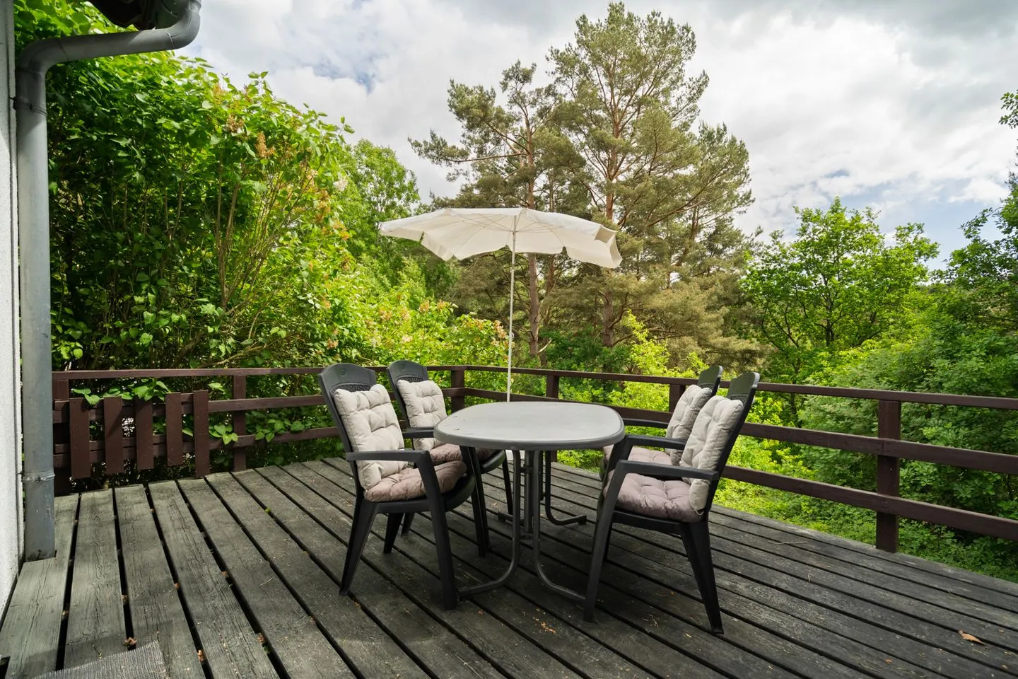 Waldblick Plauer See - Ferienhaus Waldblick am Plau am See mit Terrasse