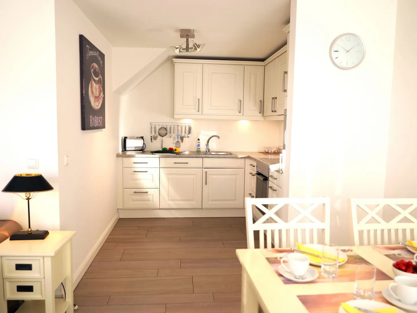 Viktoriastraße 6, Viktoria Residenz, Whg. 17 Westerland - Küche / Küchenzeile