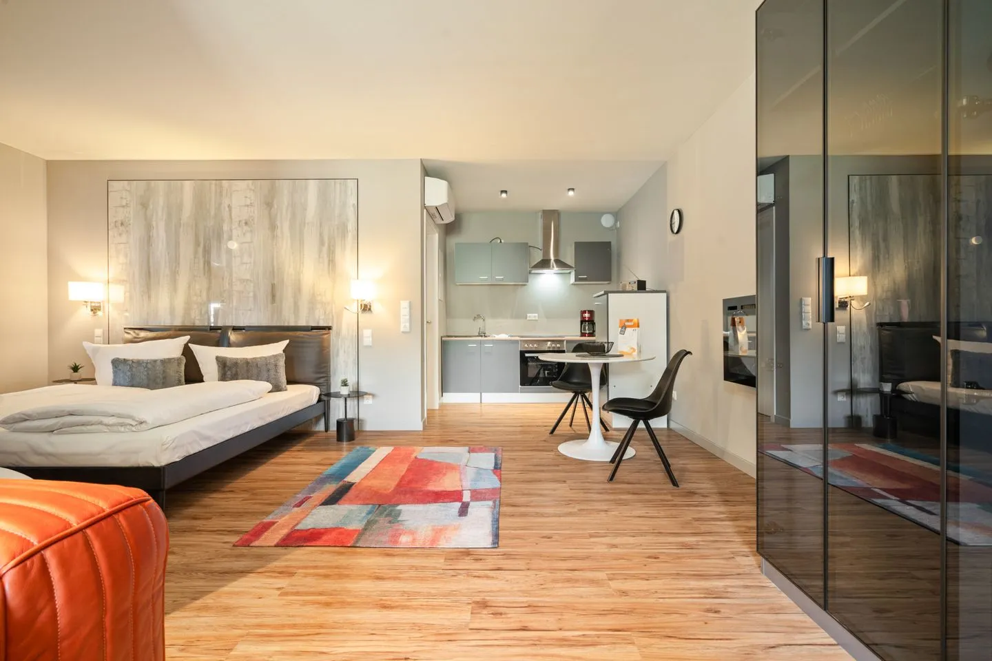 Schwalbenblick Klink - Ferienwohnung Schwalbenblick Klink Wohn- und Schlafbereich