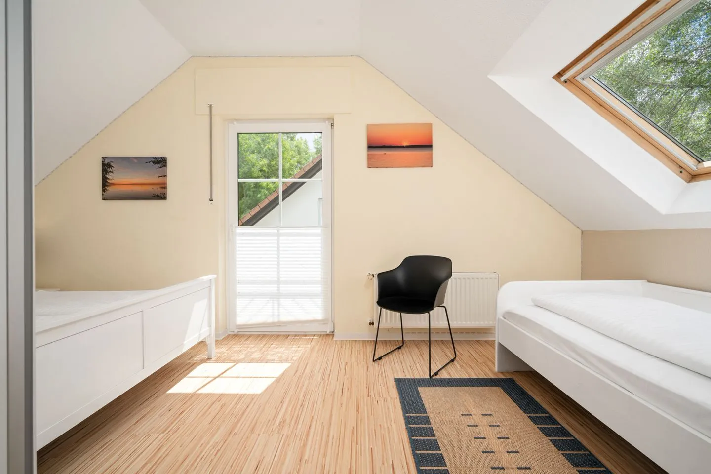 Schwanensee Plauer See - Ferienhaus Schwanensee Ferienpark Lenzer Höh Schlafzimmer im Obergeschoss