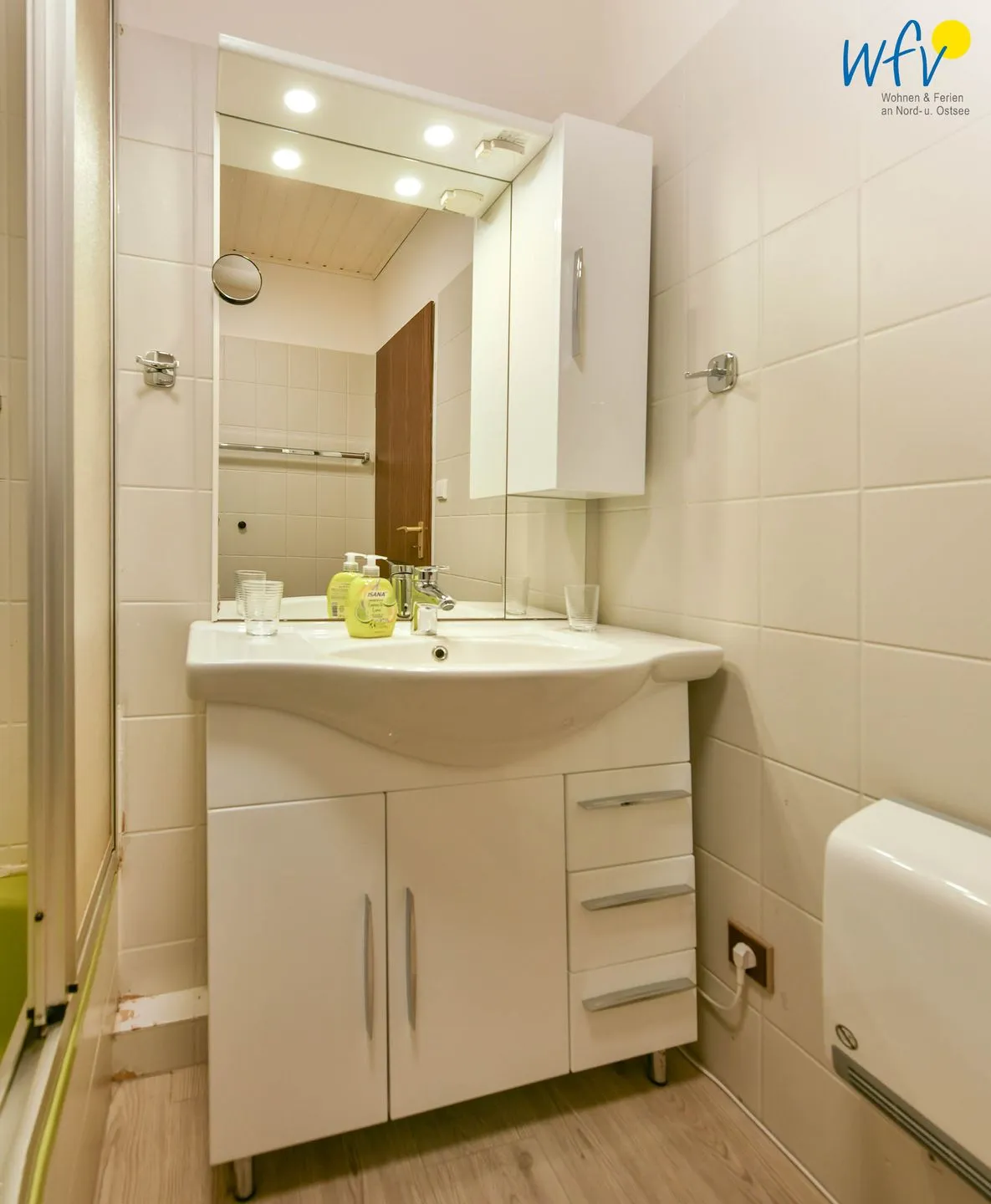 Haus Passat Ferienwohnung 12 Wangerooge - Badezimmer
