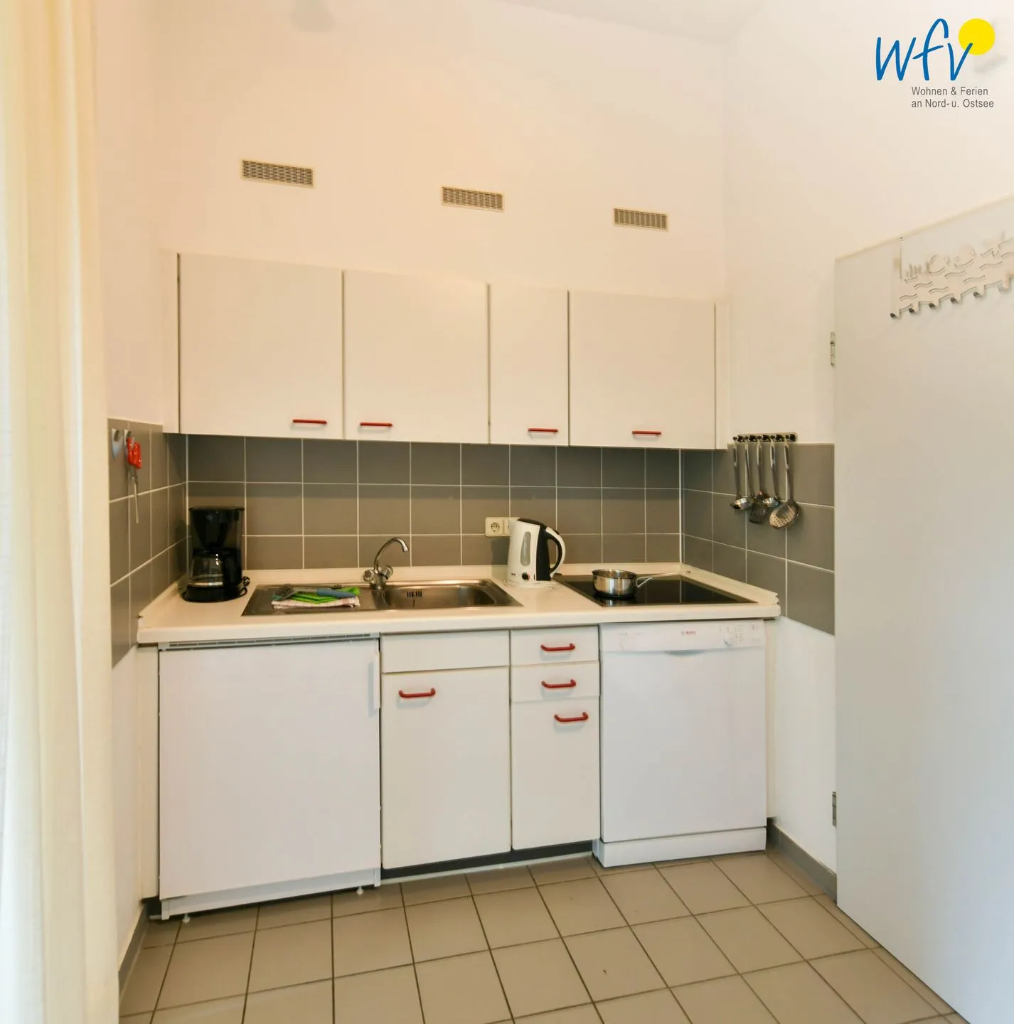 Residenz am Rosengarten Ferienwohnung 9 Wangerooge - Küche / Küchenzeile