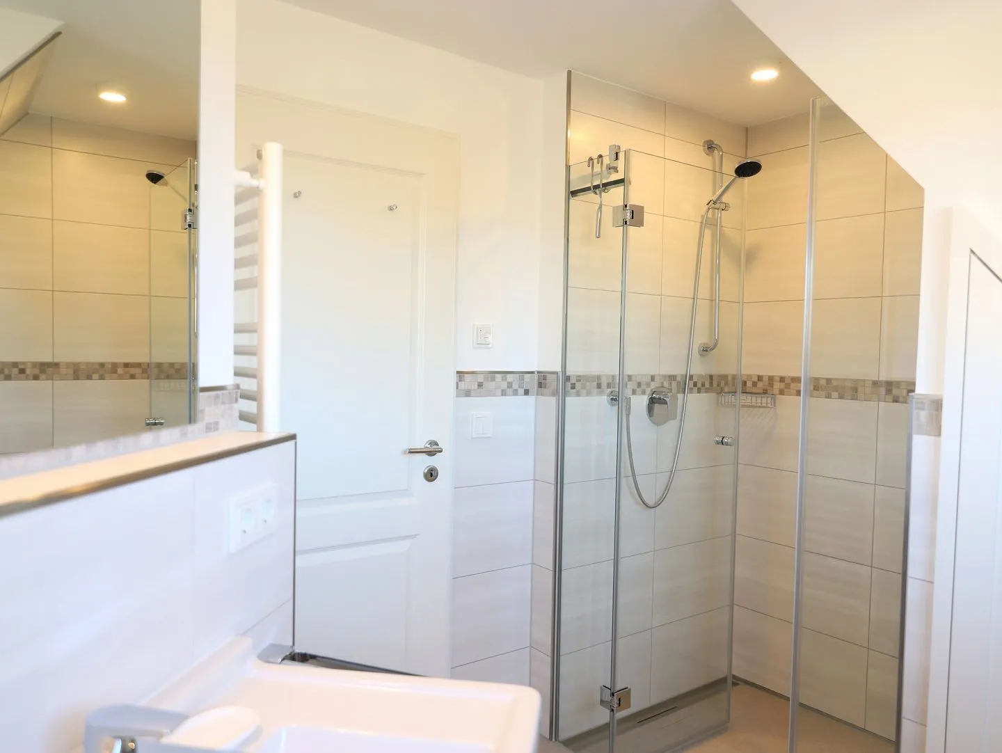 Nordhedig 7, Whg. 7b Westerland - Badezimmer